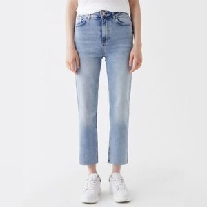 Zara High Rise Straight Leg Cropped Jeans